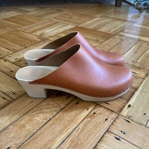 Bryr Clementine Clog in Whiskey Leather Size 9